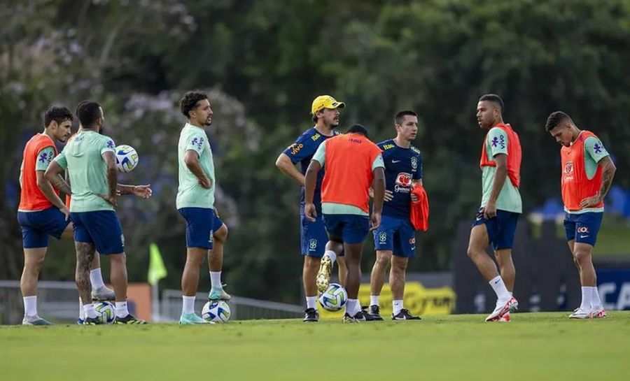 Escalação da Seleção: Diniz prepara duas mudanças e deixa Joelinton e Endrick como opções